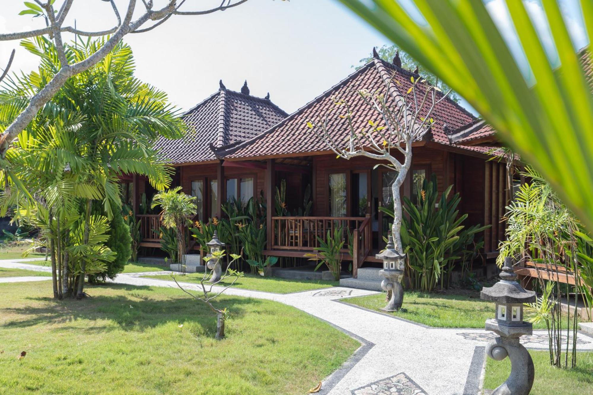 Taman Tirta Villa Lembongan Exterior photo